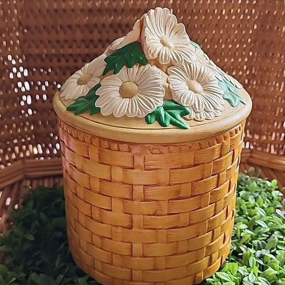 Vintage 70's Set Of 4 Daisy & Basket Weave Ceramic Canisters - Picture 12 of 16